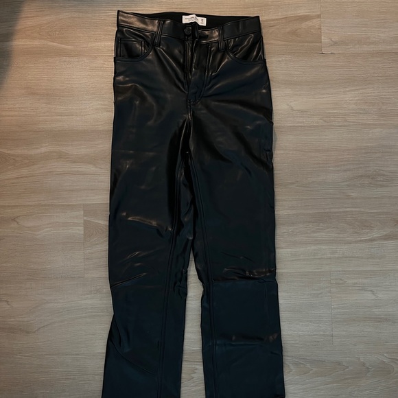 Abercrombie & Fitch 90’s Straight Ultra High Rise Pants - Picture 5 of 8